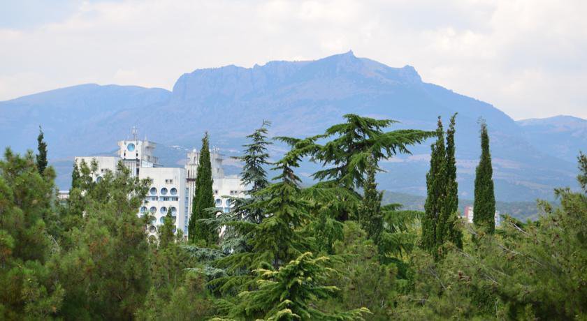 Гостевой дом Людмила Алушта